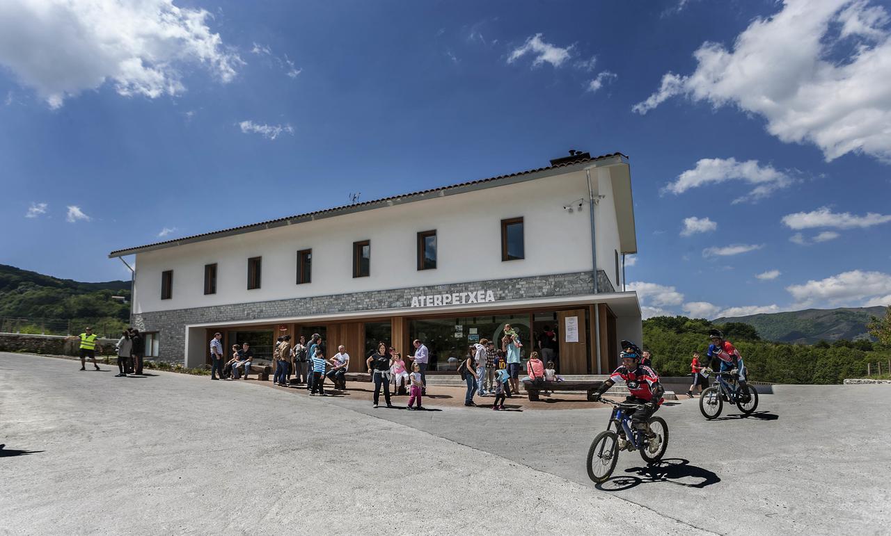 Youth Hostel Non Stop Inn By Irrisarri Land Igantzi Extérieur photo